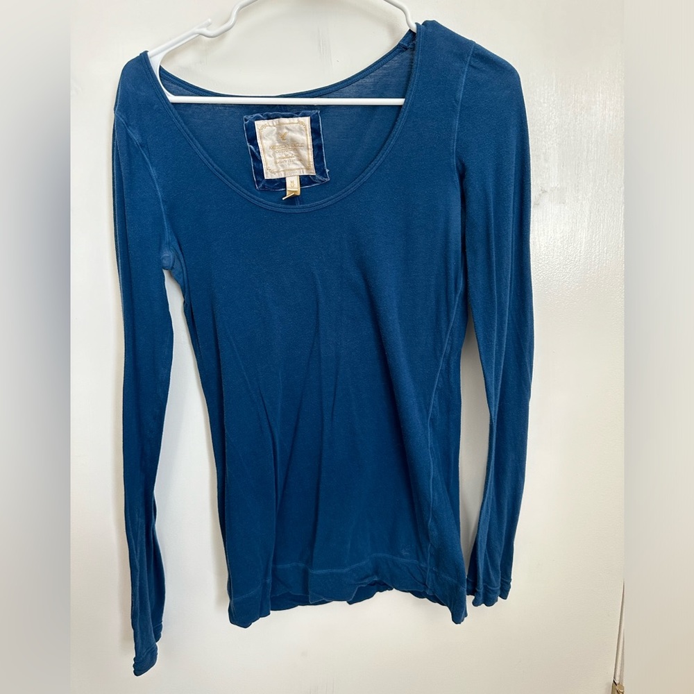 American Eagle shirt